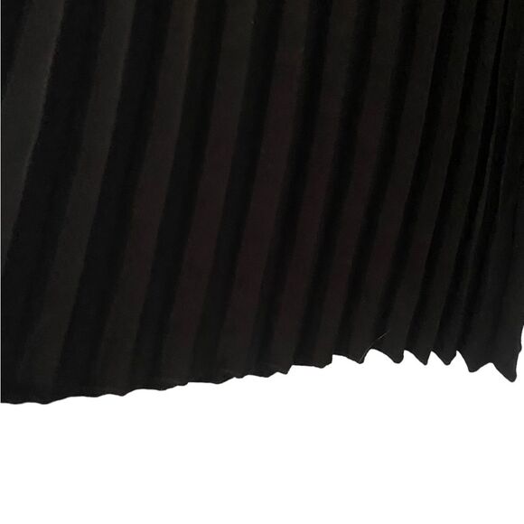 Women’s black pleated strapless jumpsuit NWT eveningwear, cruise, size M - Picture 3 of 10